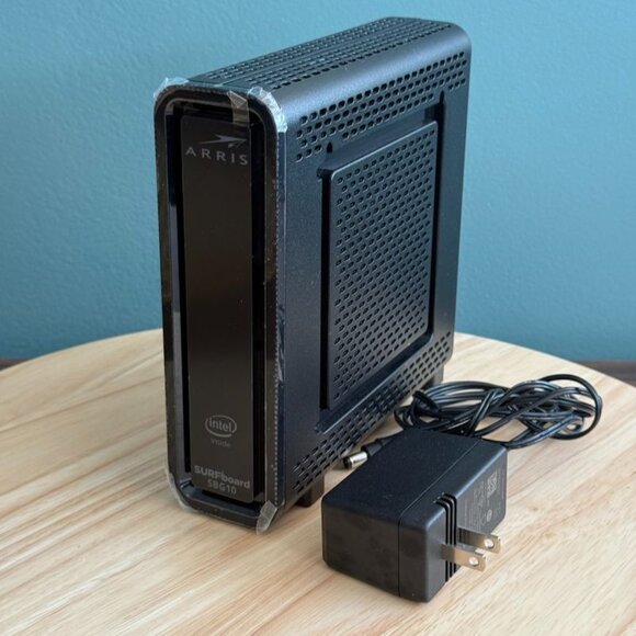 Arris SURFboard SB610 Internet Wi Fi Cable Modem With Power Adapter Working - Picture 2 of 12